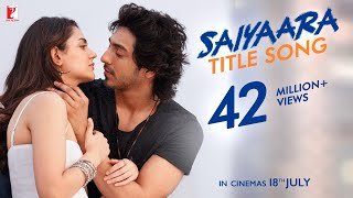 Tu Paas Hai Mere Pass Hai Aise Lyrics